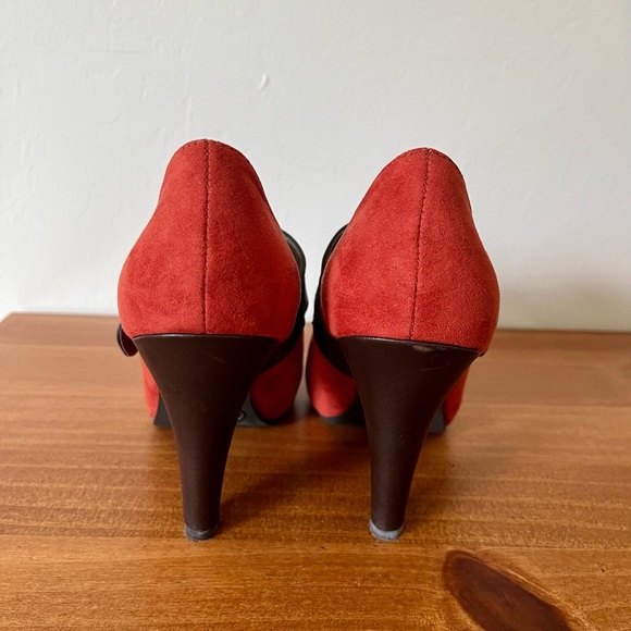 Fergalicious shoes by Fergie | Celeste Orange Suede Heels | Size 6 - Picture 4 of 7